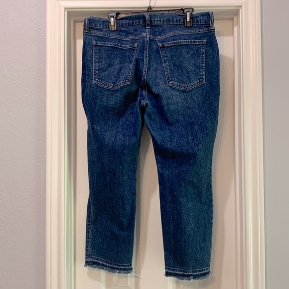 Old Navy Mid-rise Boyfriend Jeans, Size 14 - Picture 2 of 9
